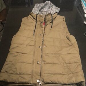 Love Tree Vest with Hood Size Large